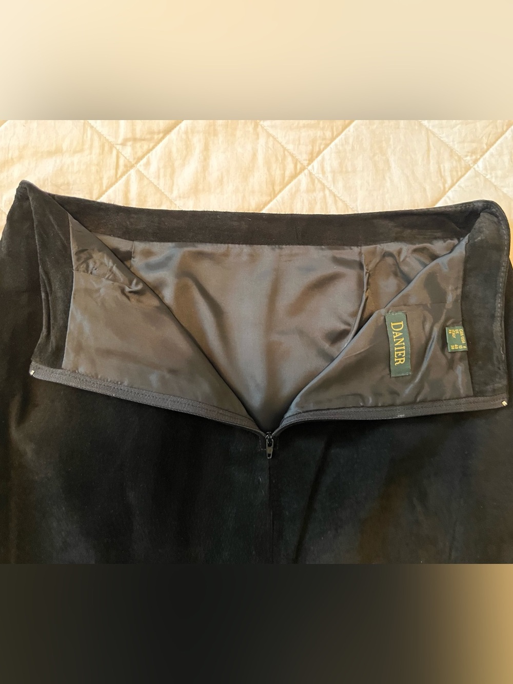 Vintage Danier Suede Maxi Skirt Black - Picture 5 of 8